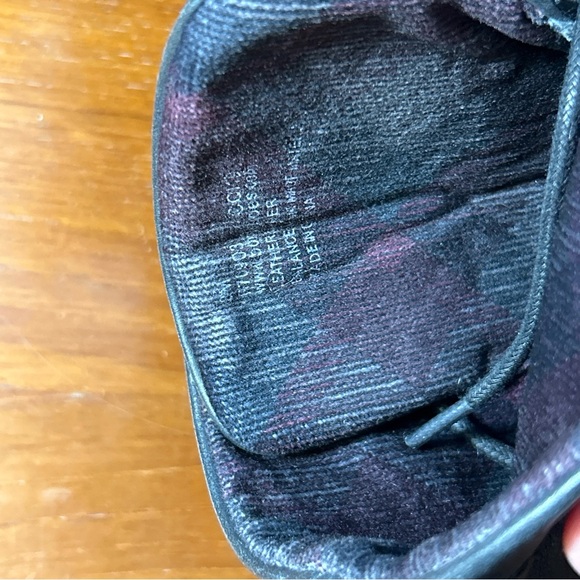 BORN ladies Black Lace-Up Leather Combat Style Boots size 8 Med - Picture 5 of 6